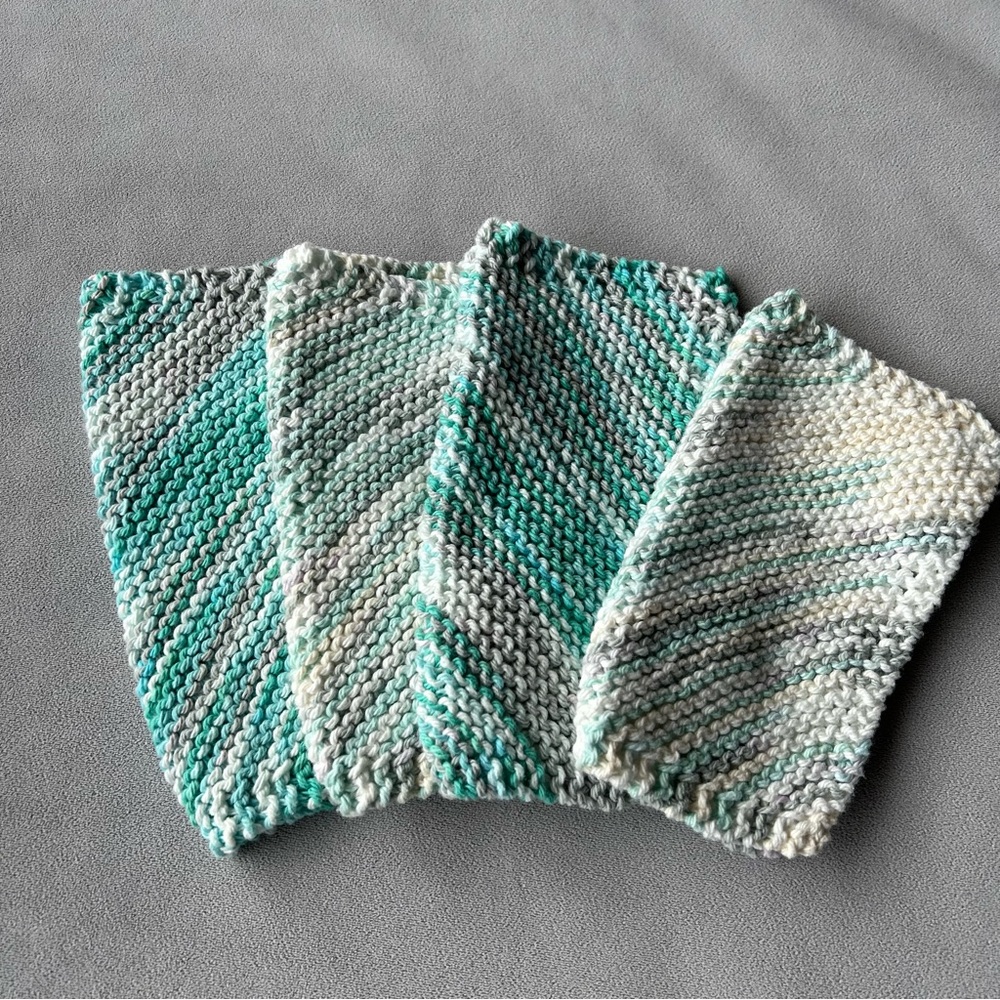 Set of 4 ~ Hand Knit Dishcloths 🇨🇦 ~ Brand New! ~ Shop Local